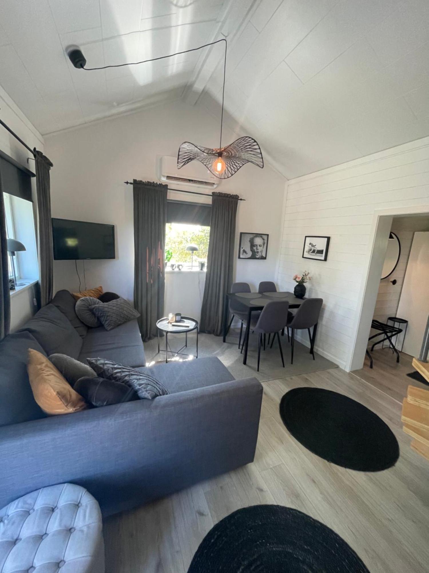 Humlegarden Lake Cottage, Horn מראה חיצוני תמונה