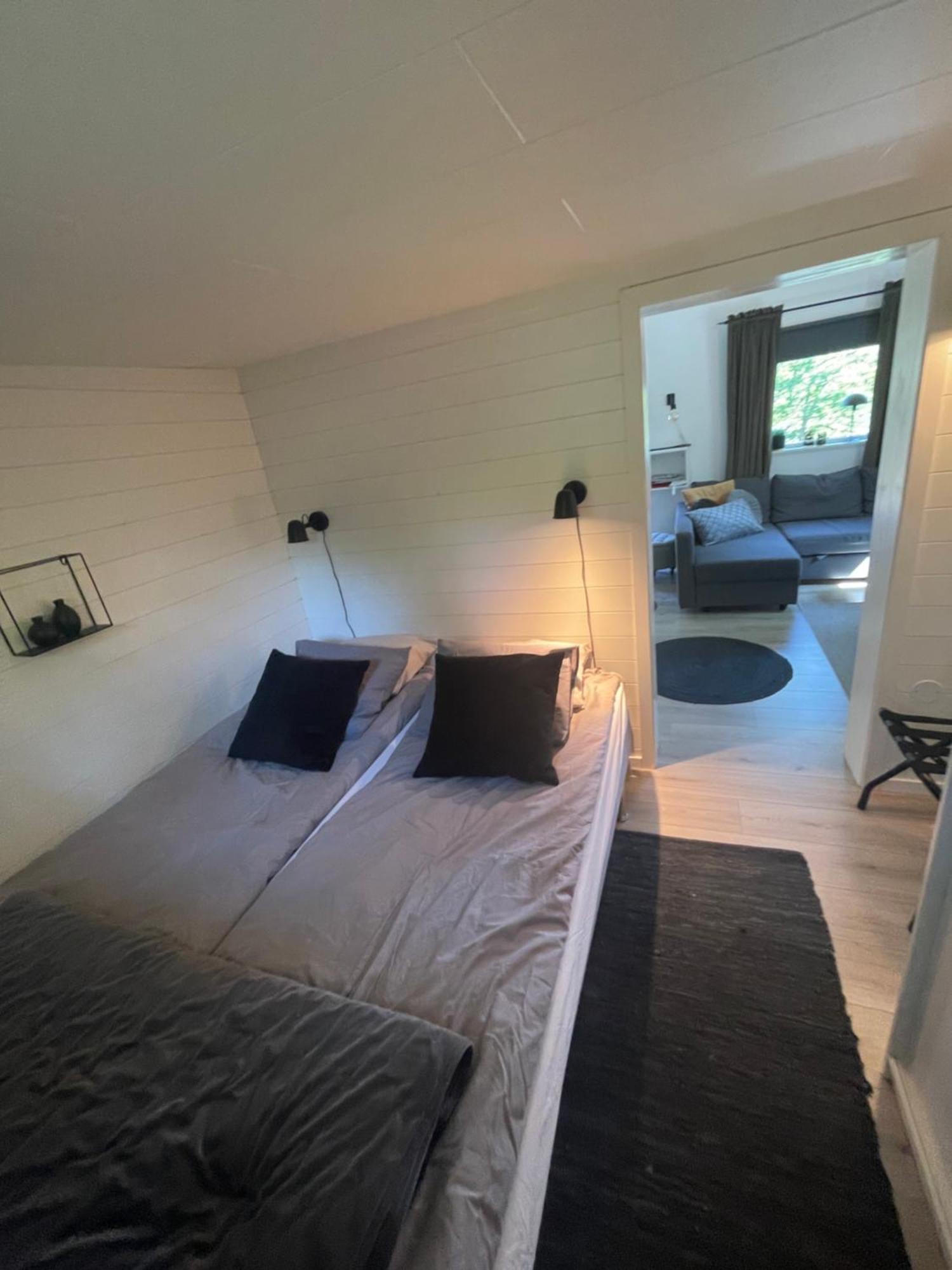 Humlegarden Lake Cottage, Horn מראה חיצוני תמונה